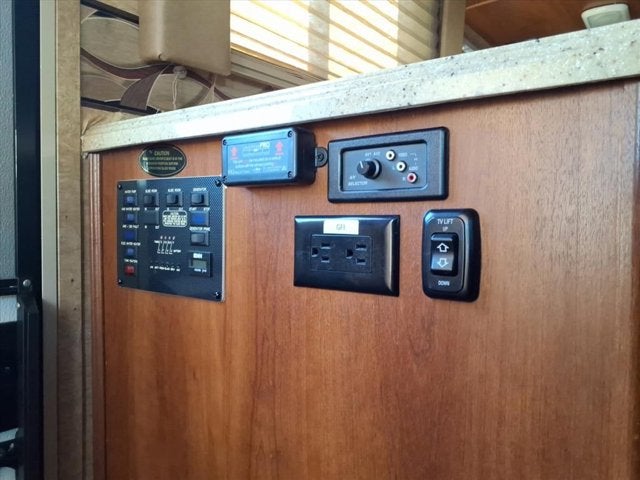 2013 Ford Econoline Commercial Cutaway Base