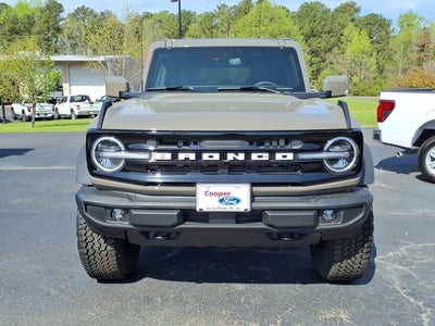 2026 Ford Bronco Outer Banks