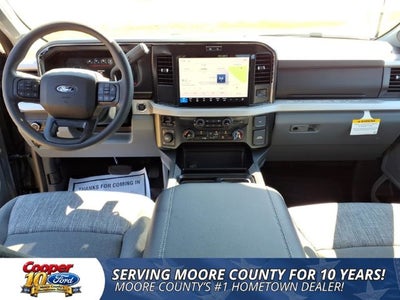 2027 Ford Super Duty F-350 SRW XLT