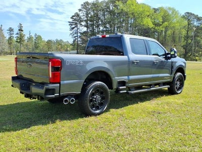 2026 Ford Super Duty F-350 SRW XLT