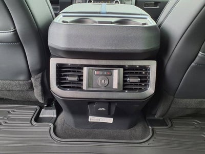 2025 Ford Super Duty F-350 SRW Platinum