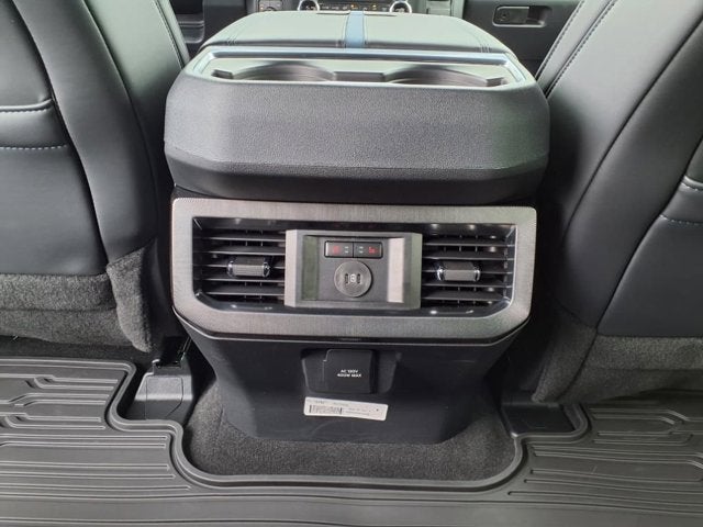 2025 Ford Super Duty F-350 SRW Platinum