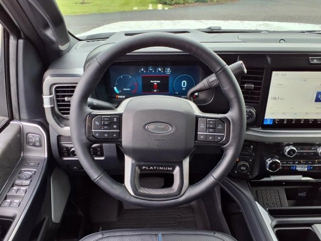 2025 Ford Super Duty F-350 SRW Platinum