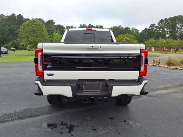 2025 Ford Super Duty F-350 SRW Platinum