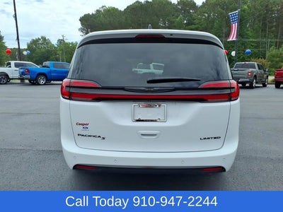2025 Chrysler Pacifica Limited