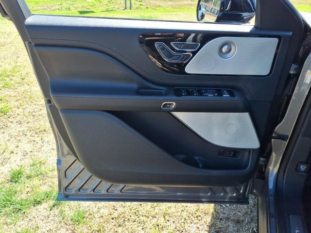 2025 Lincoln Aviator Black Label