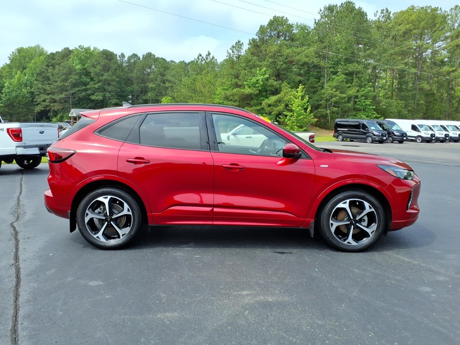 2023 Ford Escape ST-Line Elite