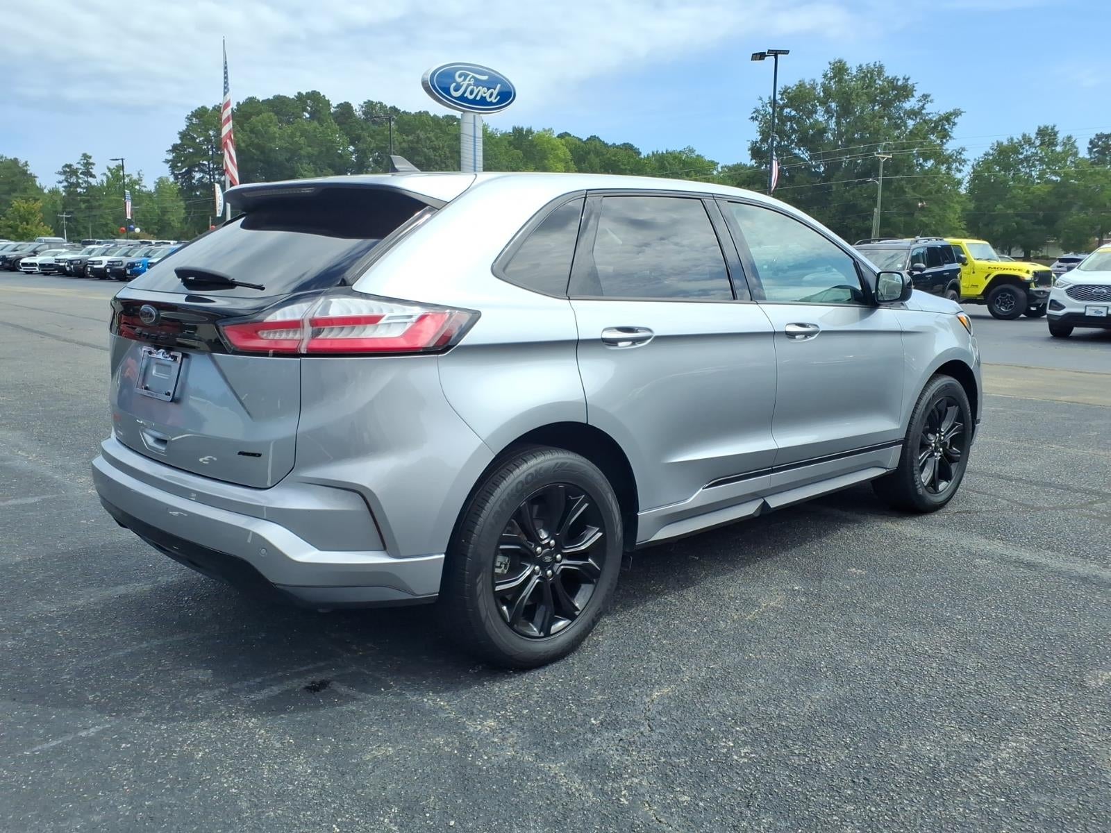 2024 Ford Edge SE