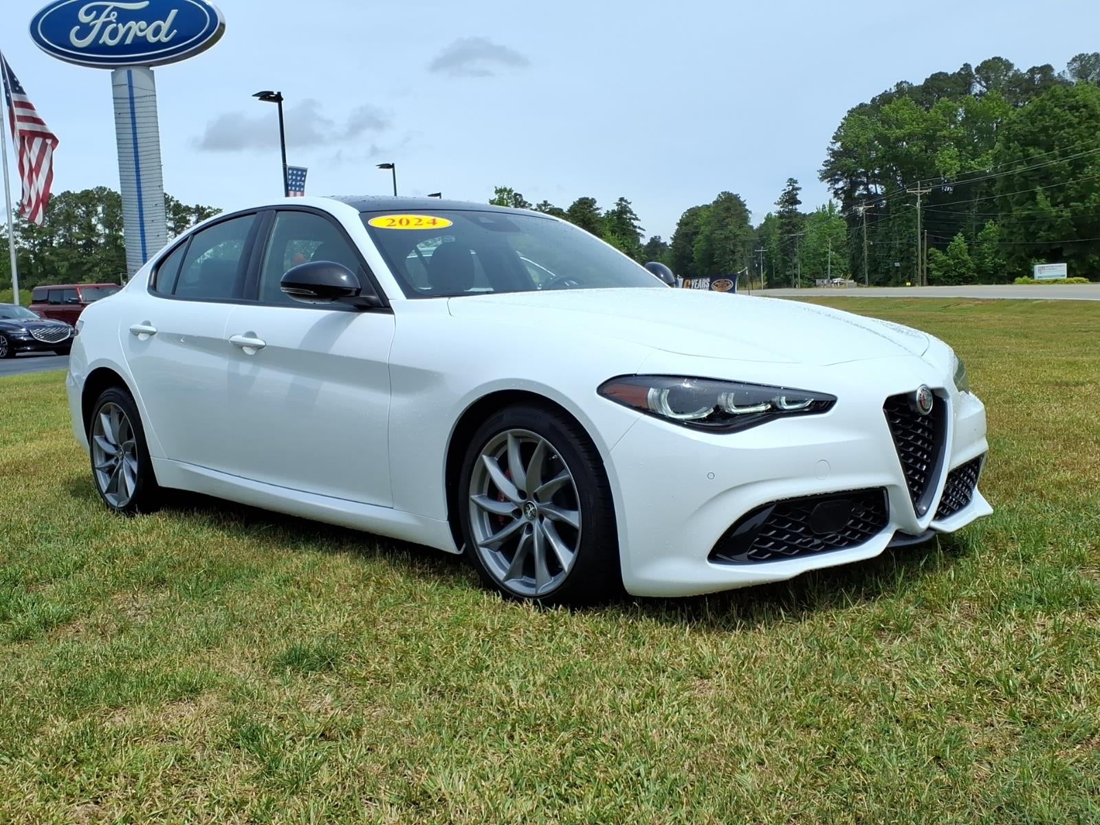 2024 Alfa Romeo Giulia Base