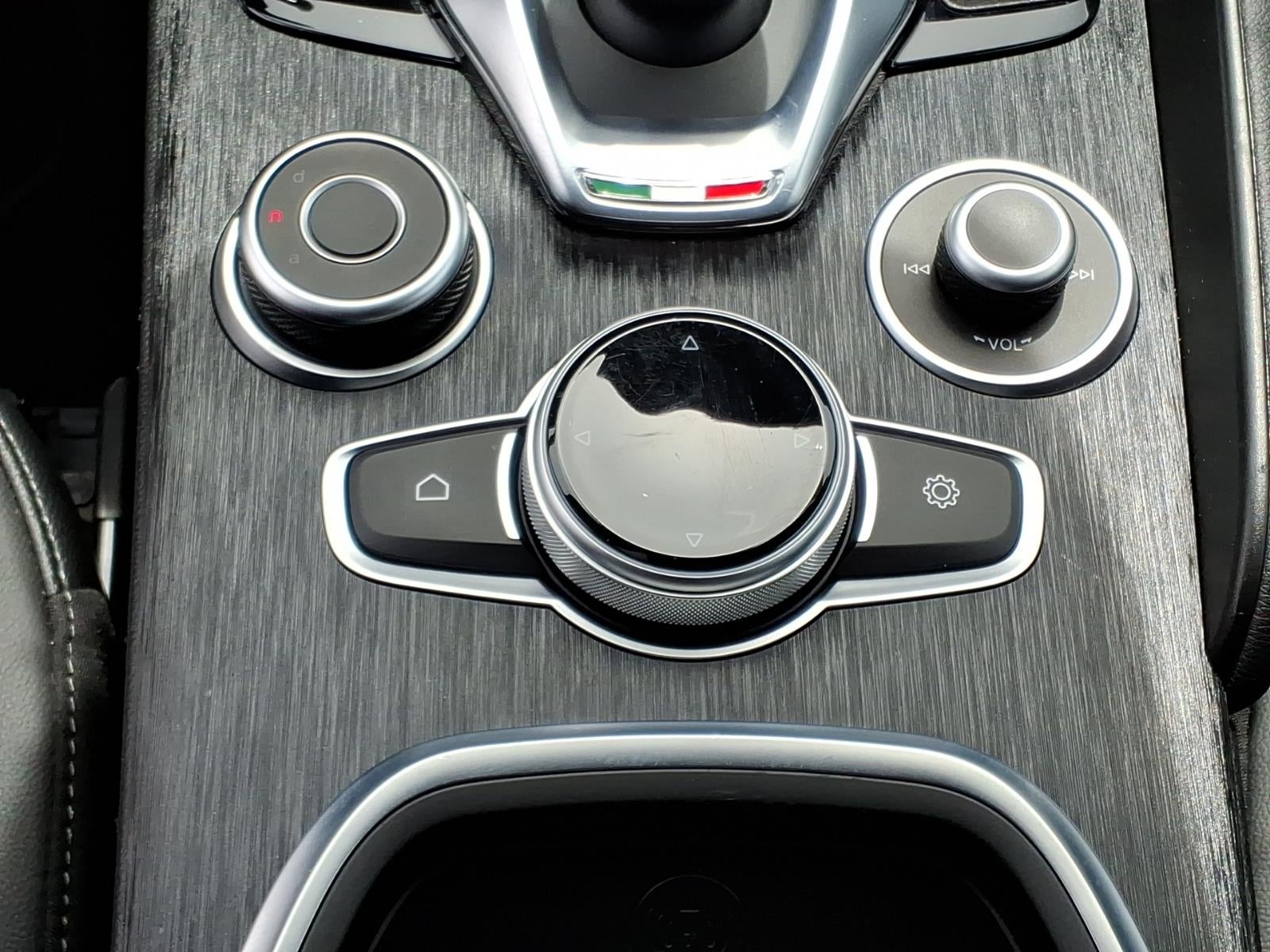 2024 Alfa Romeo Giulia Base